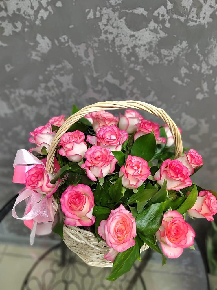 Цветочная композиция из Розы в корзине в Зубово