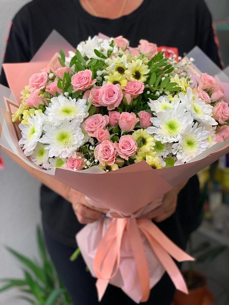 Букет цветов из: Розы и Хризантемы в Зубово