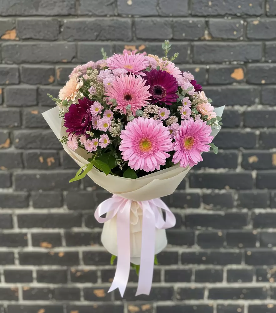 Букет цветов из: Герберы и Хризантемы в Зубово