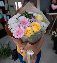 Букет цветов из:  Герберы, Розы и Хризантемы в Зубово