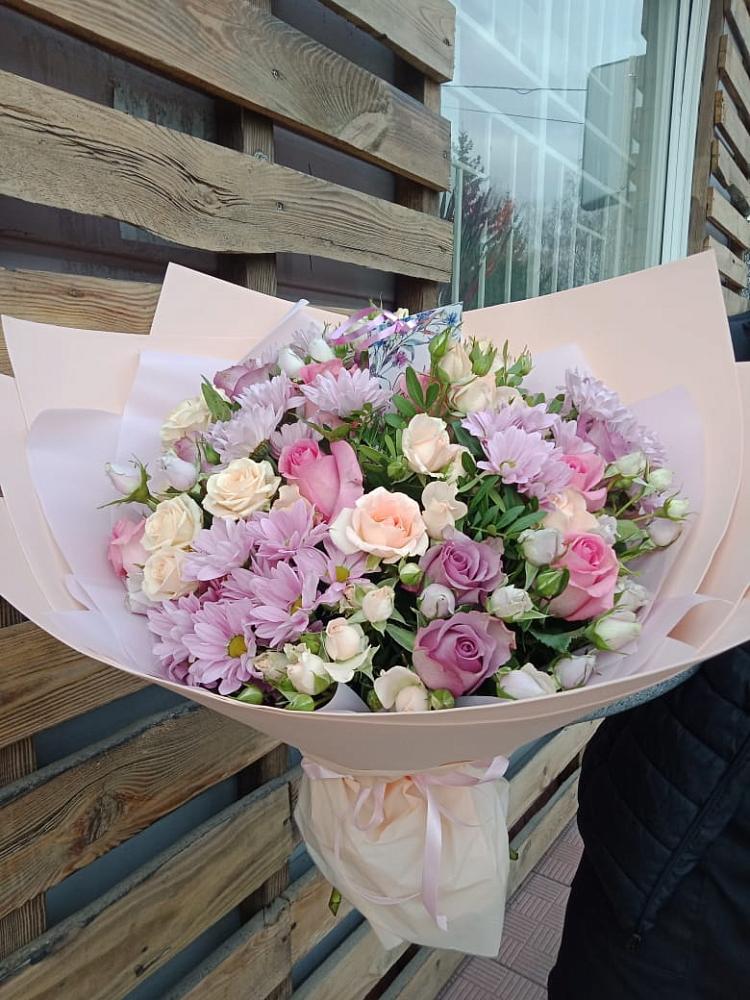 Букет цветов из: Розы и Хризантемы в Зубово