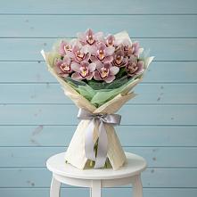 Букет цветов из:  Орхидеи и Розы в Зубово