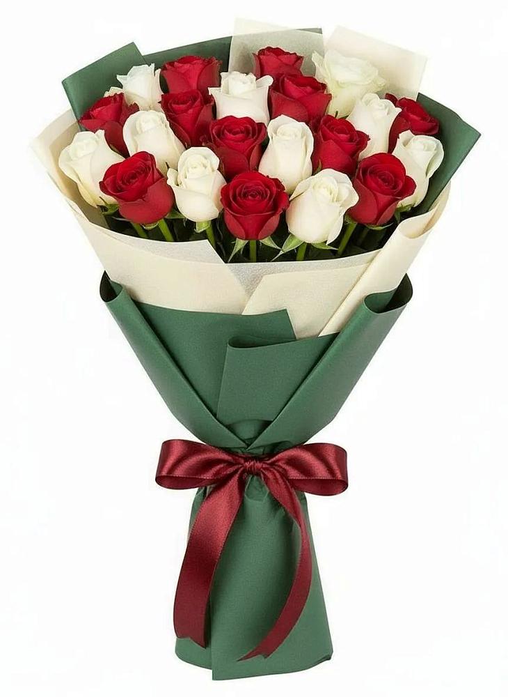 Букет Микс из красных и белых роз в Зубово