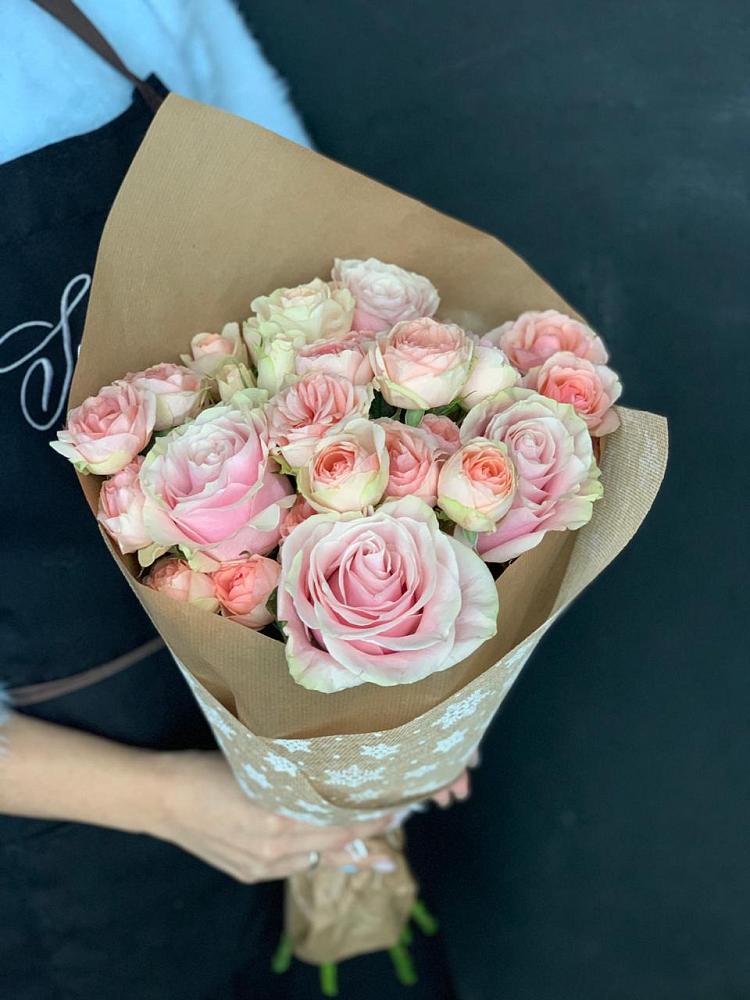 Букет цветов из: Хризантемы и Розы в Зубово