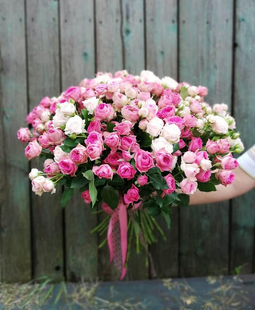 Букет Розовые кустовые розы Натали и Лав Лидия в Зубово