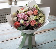 Букет цветов из:  Розы, Лизиантусы и Гвоздики #REPLACE_PRED# Зубово