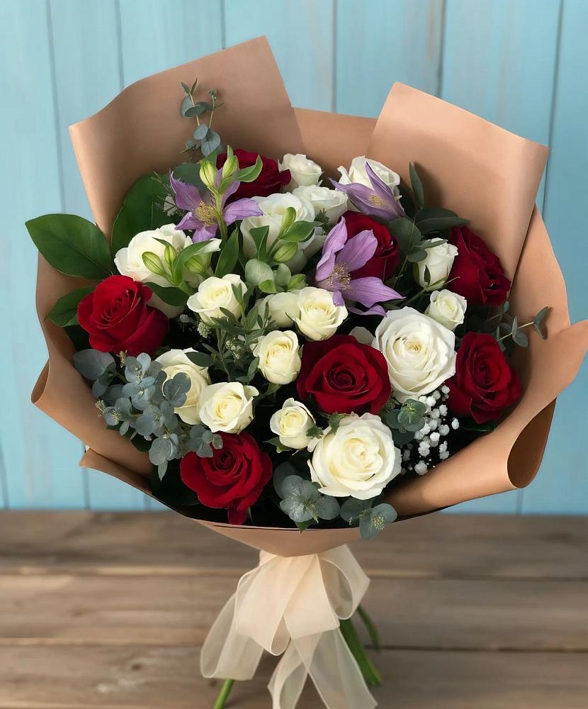 Букет цветов из: Розы и Альстромерии в Зубово
