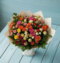 Букет Микс из разноцветных кустовых роз в Зубово